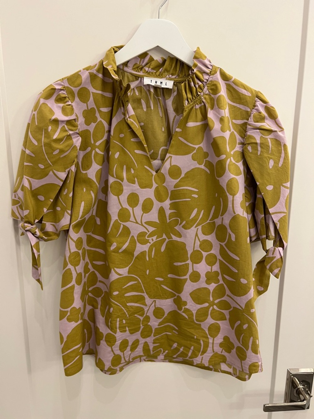 THML Olive & Lavender Botanical V-Neck Puff Sleeve Top